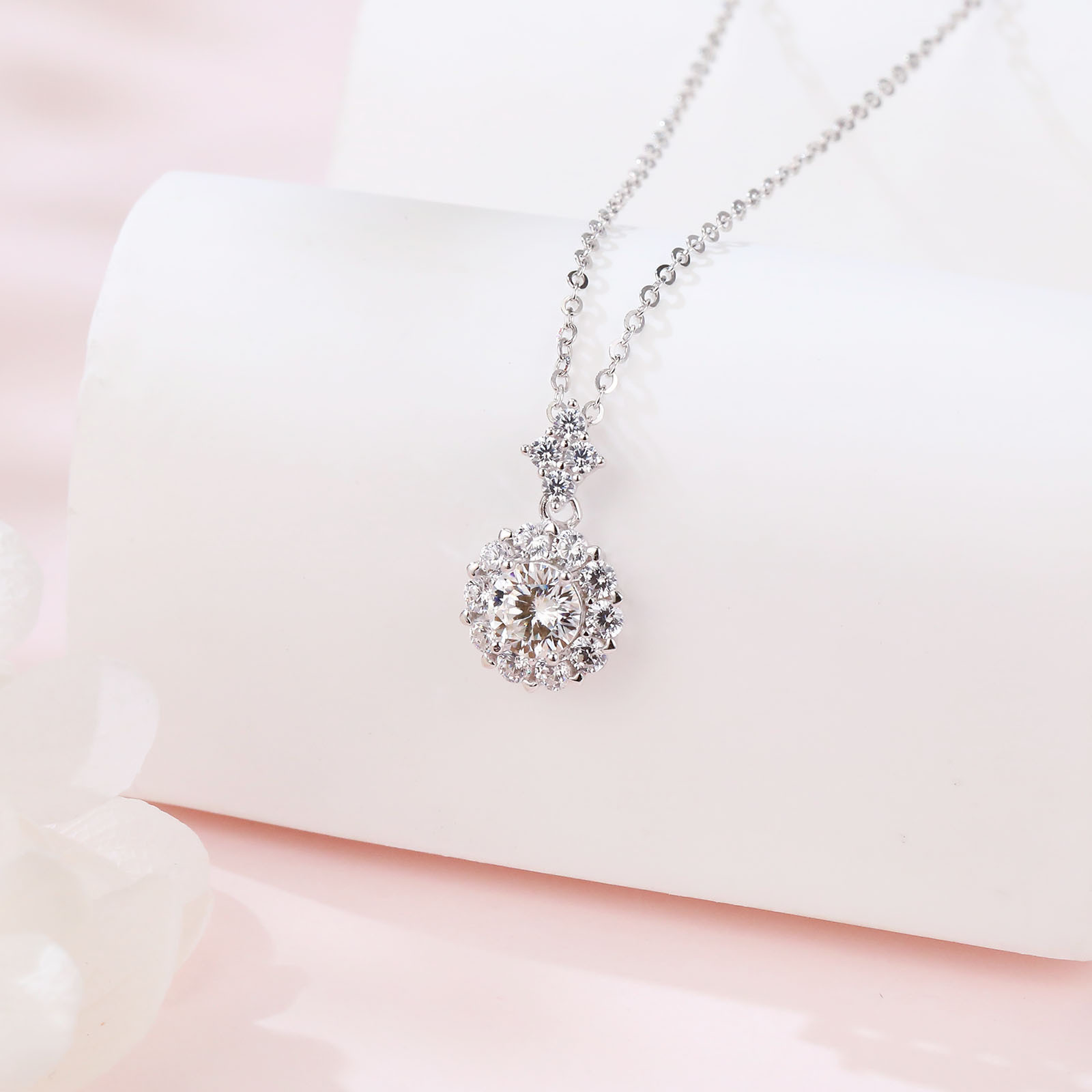Elegant 925 Sterling Silver Moissanite Round Pendant Necklace with Delicate Silver Chain – Timeless Luxury Jewelry - Image 3