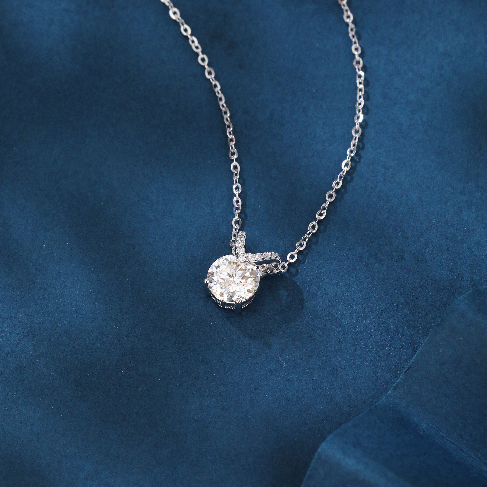 925 Sterling Silver Elegant Solitaire Moissanite Necklace With Silver Chain: Timeless Beauty Meets Modern Elegance - Image 3