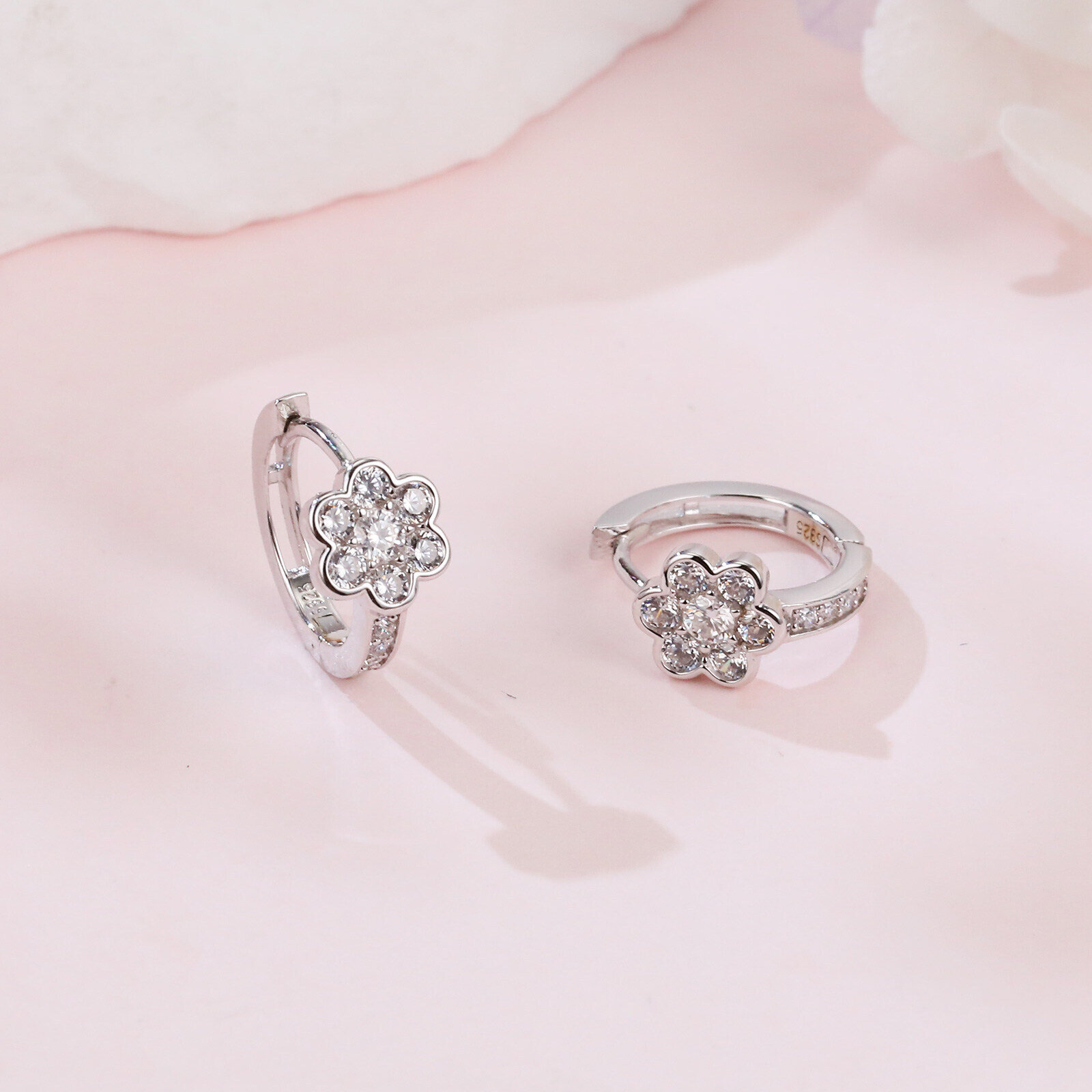925 Sterling Silver Luxury Silver Floral Moissanite Earrings