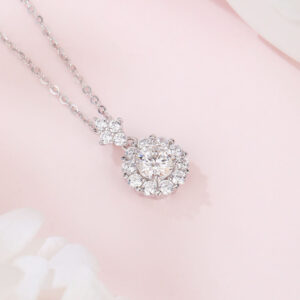 Elegant 925 Sterling Silver Moissanite Round Pendant Necklace with Delicate Silver Chain – Timeless Luxury Jewelry