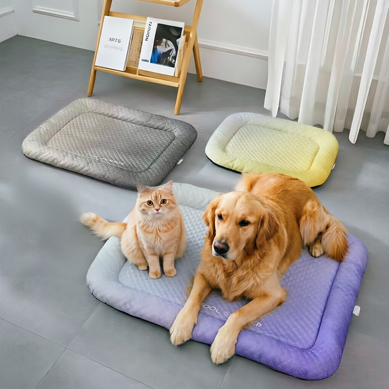 Cooling Pet Pad for Summer – Breathable Cold‑Silk Ice Mat, Gentle on Skin, Gradient Colors - Image 4